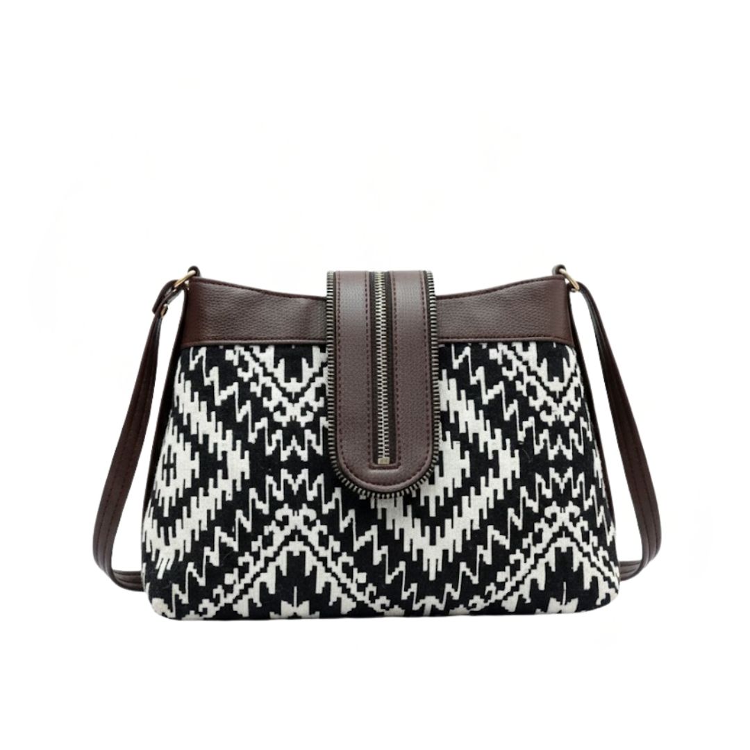 Stylish Chain Flap Sling Bag for Everyday Use 074